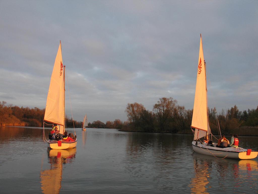 دريميلين Bed And Breakfast De Biesbosch - In 'T Riet الغرفة الصورة
